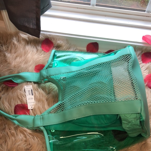 NWT NOBO Beach Tote w/ matching makeup bag - Picture 2 of 5